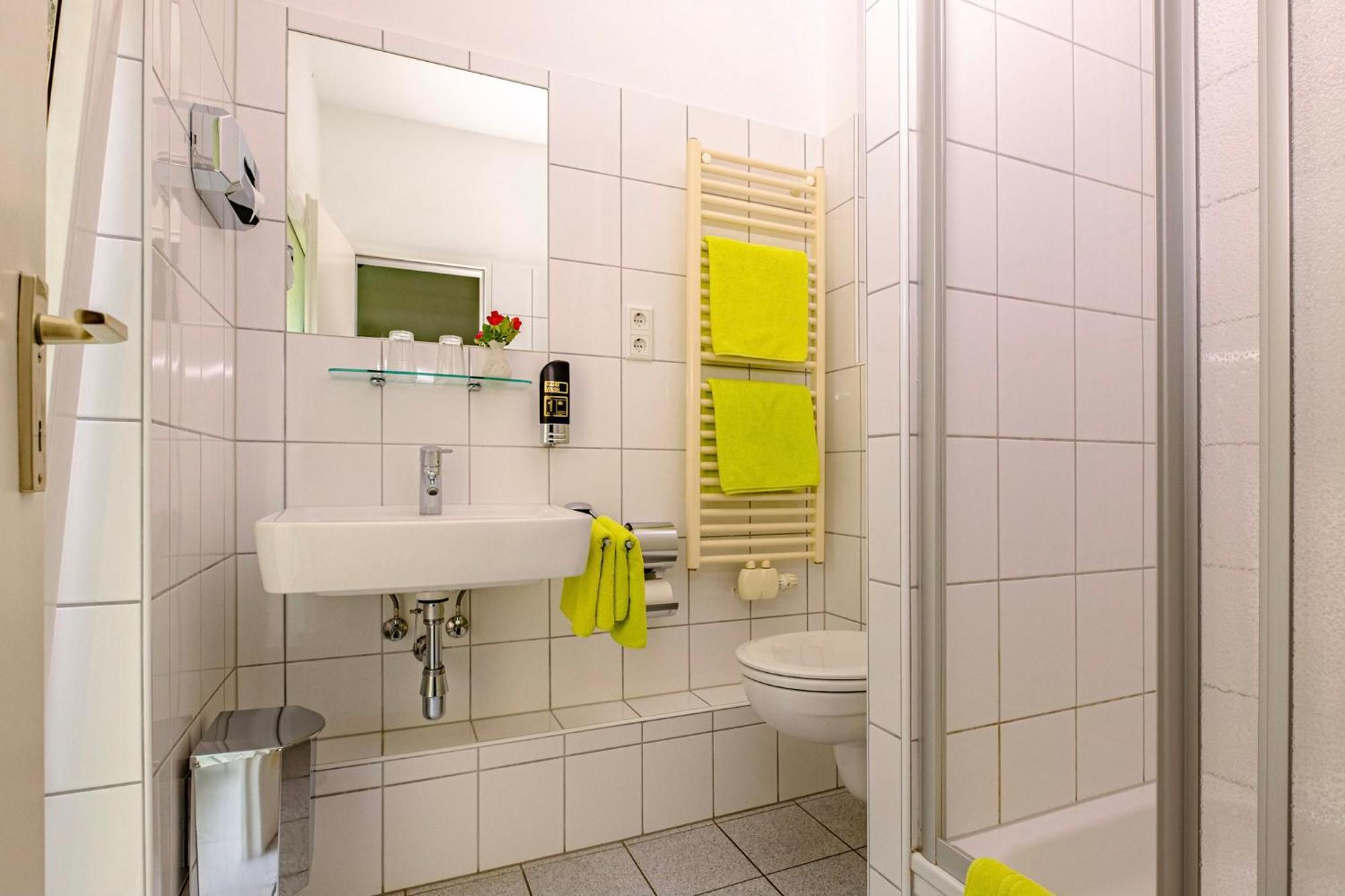 וופרטל Also-Hotel An Der Hardt חדר תמונה